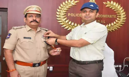 ఉత్కృష్ట పతకాన్ని అందుకున్న డీసీపీ రాజమహేంద్ర నాయక్
