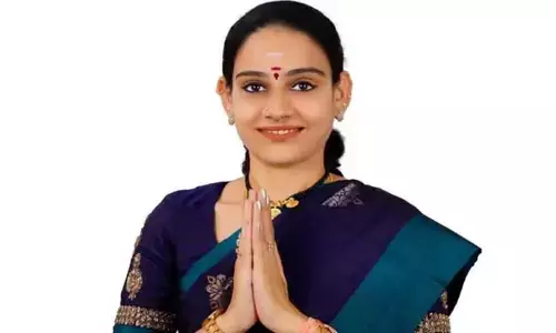 జ‌డ్చ‌ర్ల లో బీజేపీకి షాక్..  రాజీనామా చేసిన‌ రాష్ట్ర కార్య‌ద‌ర్శి బాల త్రిపుర సుంద‌రి