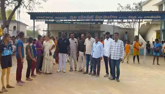 క్రీడల్లో రాణించాలి : డీవైఎస్ఓ వెంకటేష్ శెట్టి క్రీడల్లో రాణించాలి : డీవైఎస్ఓ వెంకటేష్ శెట్టి