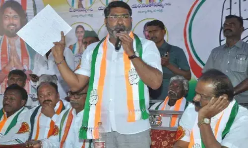 పట్టణాల్లో పట్టు చూపిద్దాం..  మున్సిపాలిటీలో మువ్వన్నెల కాంగ్రెస్ జెండా ఎగరేద్దాం :  మాజీ ఎమ్మెల్యే సంప‌త్ కుమార్