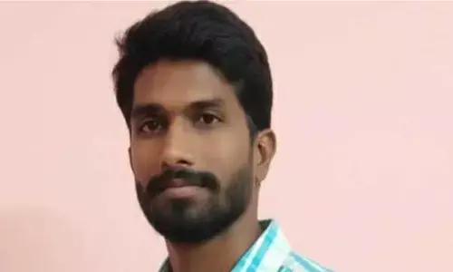 ప్రభుత్వ ఉద్యోగం రావడం లేదని మనస్తపంతో వ్యక్తి ఆత్మహత్య