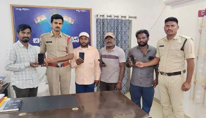 అత్యాధునిక టెక్నాలజీతో మొబైల్ ఫోన్ గుర్తించవచ్చు అత్యాధునిక టెక్నాలజీతో మొబైల్ ఫోన్ గుర్తించవచ్చు