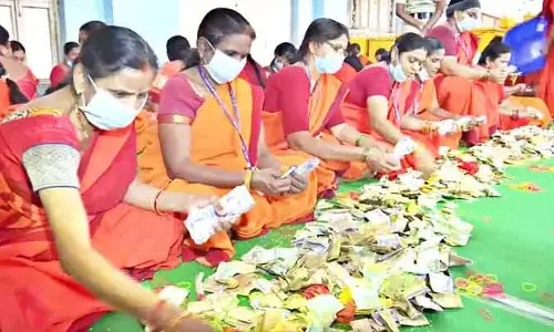 సమ్మక్క-సారలమ్మ హూండీ లెక్కింపు.. తొలిరోజు రూ.2.49 కోట్ల ఆదాయం