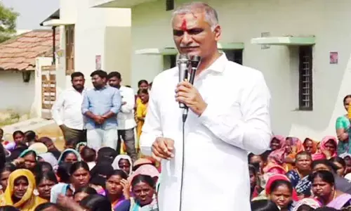 కోటి రూపాయలు ఇచ్చినట్లు నిరూపిస్తే ఎమ్మెల్యే పదవికి రాజీనామా చేస్తా.. సీఎంకు హరీశ్‌రావు సంచలన సవాల్