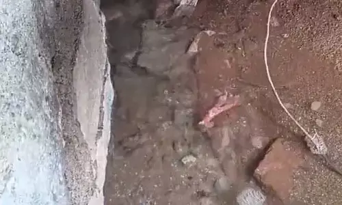 నెల రోజులుగా రాని మిష‌న్ భ‌గీర‌థ నీళ్లు