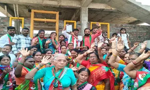 బీడీ కార్మికుల పింఛ‌న్లు, విద్యార్థినుల శానిట‌రీ ఫ్యాడ్ల‌లో కోట్లాది రూపాయ‌లు స్వాహా..!