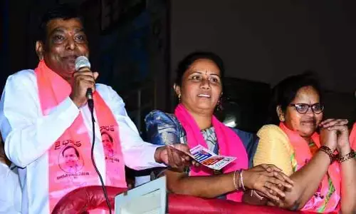 తెలంగాణలో గులాబీ పార్టీదే మళ్లీ అధికారం