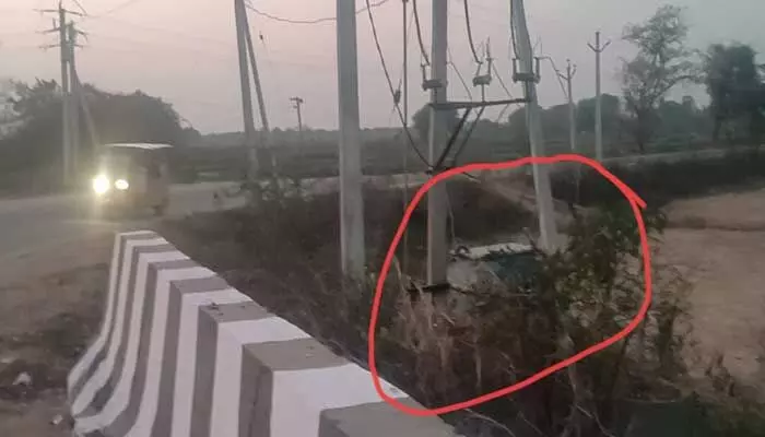 ప్రమాదకరమైన మలుపు ప్రమాదాలకు ముప్పు ప్రమాదకరమైన మలుపు ప్రమాదాలకు ముప్పు