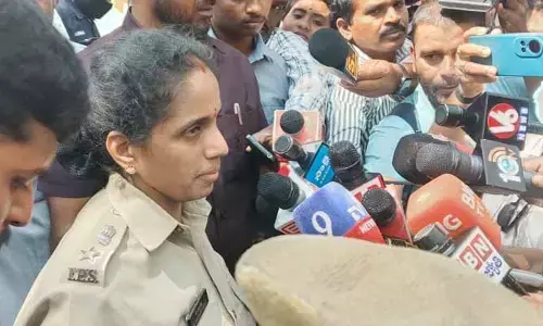 ఫోరెన్సిక్‌ ల్యాబ్‌లో మంటలు అదుపులోకి.. హార్డ్ డిస్కులు, డాక్యుమెంట్లు అగ్నికి ఆహుతి