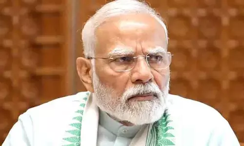 కూలీల కడుపు కొట్టేందుకే BJp దుస్సాహసం...!