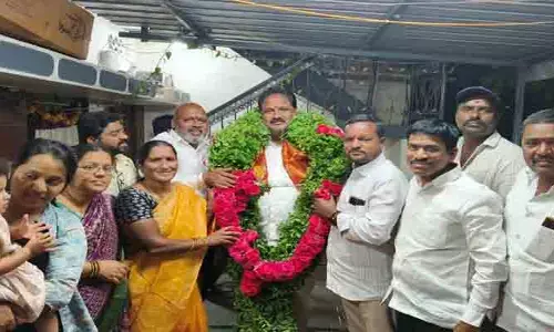 ఏపీ గ్రంథాలయ చైర్మన్ దేవ శాలివాహన సత్రం అధ్యక్షులు తుంగలి నాగేంద్ర కు ఘన సన్మానం