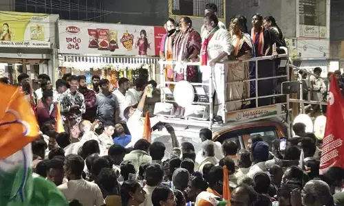 పేదల సంక్షేమం కోసం పనిచేసే ప్రభుత్వానికి అండగా నిలవండి :  మంత్రి సీతక్క