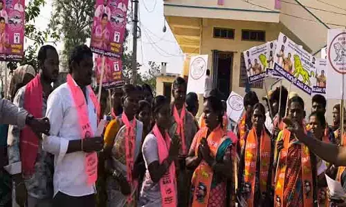 పెబ్బేరు మున్సిపల్ ఎన్నికల ప్రచారం.. అంద‌రికీ ఆద‌ర్శం
