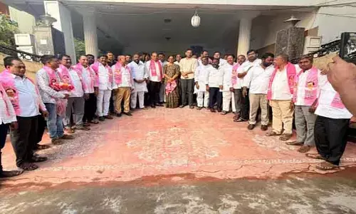 బీఆర్ఎస్ లో చేరిన బీజేపీ నాయ‌కులు