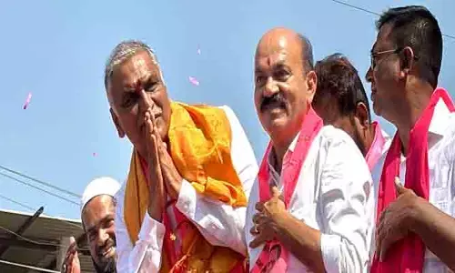 బూతుల ముఖ్యమంత్రికి ఓటుతో బుద్ధి చెప్పాలి :  హ‌రీశ్ రావు