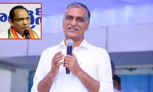 KCR ఫొటోకు అజారుద్దీన్‌ దండంపెట్టాలి-హరీష్‌రావు