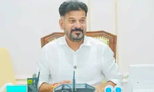 మంత్రులతో అత్యవసర జూమ్ మీటింగ్.. క్షేత్ర స్థాయిలో పరిస్థితులపై సీఎం ఆరా