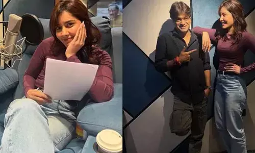 ఆ సినిమాకు డబ్బింగ్ కంప్లీట్ చేసుకున్న హీరోయిన్.. డైరెక్టర్‌తో ఉన్న ఫొటోస్‌ షేర్ చేయడంతో వైరల్