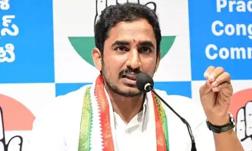 మహానుభావులంతా పొట్టివాళ్లే కేటీఆర్.. సామ రామ్మోహన్ రెడ్డి స్ట్రాంగ్ కౌంటర్