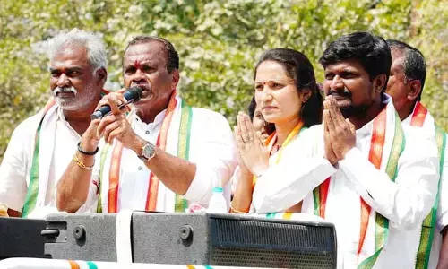 పూటకో పార్టీ మారే వారిని గెలిపిస్తే మనకే నష్టం: మంత్రి కోమటిరెడ్డి