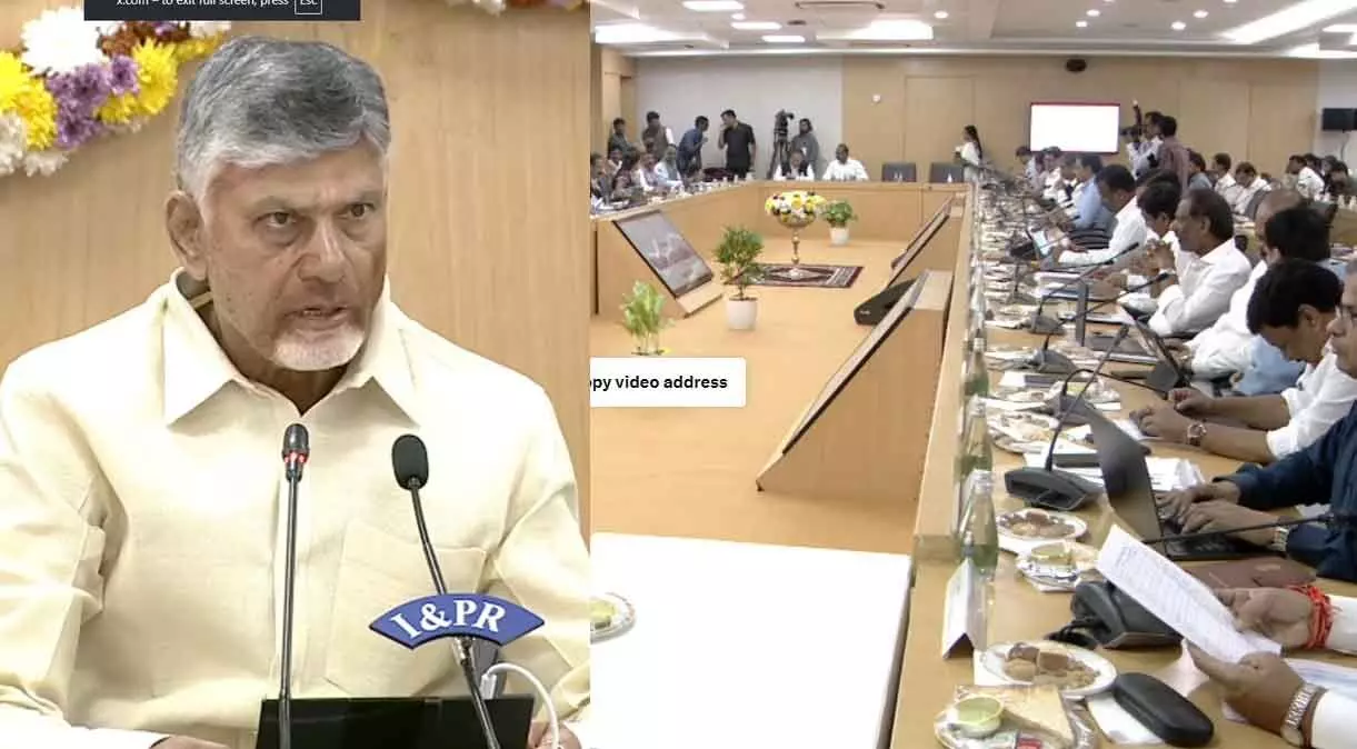 అన్ని మీకే తెలుసనుకుంటున్నారా..: కలెక్టర్లపై సీఎం సీరియస్.. క్లాస్ అన్ని మీకే తెలుసనుకుంటున్నారా..: కలెక్టర్లపై సీఎం సీరియస్.. క్లాస్