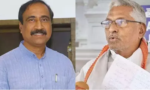 జగిత్యాలలో హైవోల్టేజ్ పాలిటిక్స్.. ఎమ్మెల్యే సంజయ్ పై జీవన్ రెడ్డి ఏకంగా ఈసీకి ఫిర్యాదు