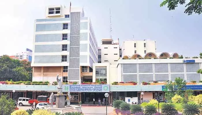 300 వార్డులు.. 3 గ్రేటర్లు: తెలంగాణ కోర్ అర్బన్ రీజియన్ (TCUR) రెడీ! 300 వార్డులు.. 3 గ్రేటర్లు: తెలంగాణ కోర్ అర్బన్ రీజియన్ (TCUR) రెడీ!