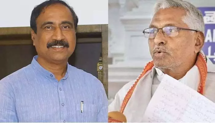 జగిత్యాలలో హైవోల్టేజ్ పాలిటిక్స్.. ఎమ్మెల్యే సంజయ్ పై జీవన్ రెడ్డి ఏకంగా ఈసీకి ఫిర్యాదు జగిత్యాలలో హైవోల్టేజ్ పాలిటిక్స్.. ఎమ్మెల్యే సంజయ్ పై జీవన్ రెడ్డి ఏకంగా ఈసీకి ఫిర్యాదు