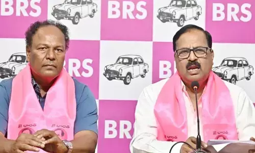 కుంభకోణాల్లో వచ్చిన డబ్బును ఎన్నికల్లో ఖర్చు చేశారు: దేవీప్రసాద్