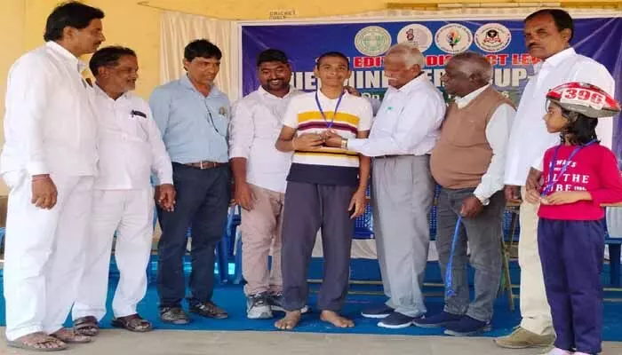 బంగారు పతకం సాధించిన రంజిత్ దత్త బంగారు పతకం సాధించిన రంజిత్ దత్త