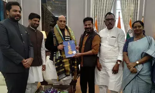 CM Revanth Reddy: ‘గాంధీ స‌రోవ‌ర్’ శంకుస్థాప‌నకు రండి.. రాజ్‍నాథ్‍సింగ్‍కు సీఎం ఆహ్వానం