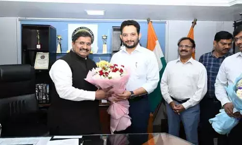 సింగరేణి సీఎండీగా బాధ్యతలు స్వీకరించిన డాక్టర్ జ్యోతి బుద్ధ ప్రకాష్