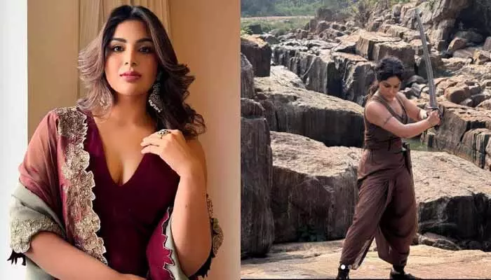 ‘స్వయంభు’ సినిమా కోసం సంయుక్త కసరత్తు.. గ్రేట్ అంటున్న నెటిజన్లు(పోస్ట్) ‘స్వయంభు’ సినిమా కోసం సంయుక్త కసరత్తు.. గ్రేట్ అంటున్న నెటిజన్లు(పోస్ట్)