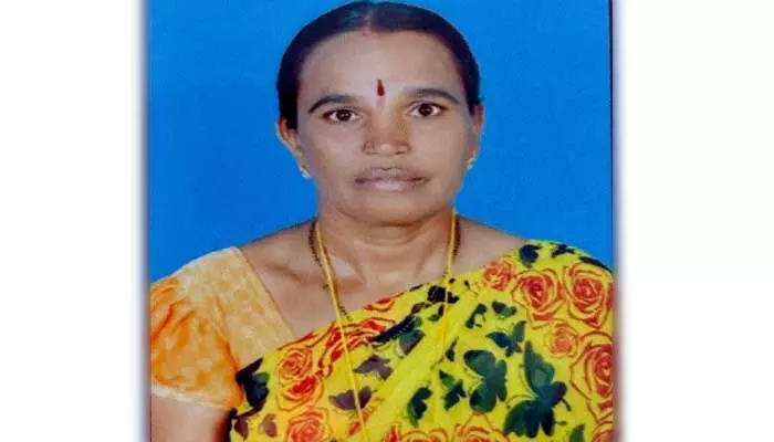 బతుకుదెరువు కోసం వెళ్లి ప్రాణాలు కోల్పోయిన వలస కూలీ బతుకుదెరువు కోసం వెళ్లి ప్రాణాలు కోల్పోయిన వలస కూలీ