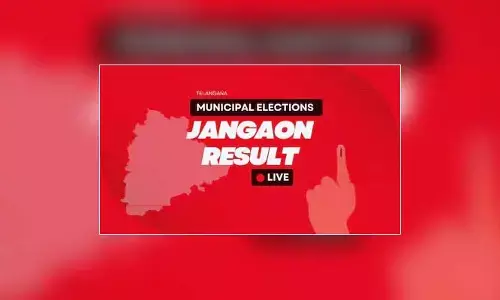 స్వతంత్రులను క్యాంప్‌లకు తరలింపు.. జనగామలో హైటెన్షన్