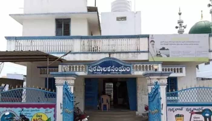 కొల్లాపూర్ మున్సిపాలిటీలో కాంగ్రెస్ కే చైర్మన్ పీఠం కొల్లాపూర్ మున్సిపాలిటీలో కాంగ్రెస్ కే చైర్మన్ పీఠం