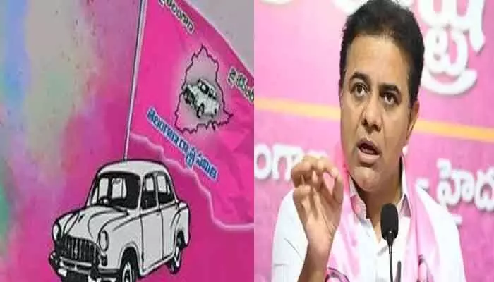 సిరిసిల్ల కేటీఆర్ అడ్డా.. ఎగిరిన గులాబీ జెండా..! సిరిసిల్ల కేటీఆర్ అడ్డా.. ఎగిరిన గులాబీ జెండా..!