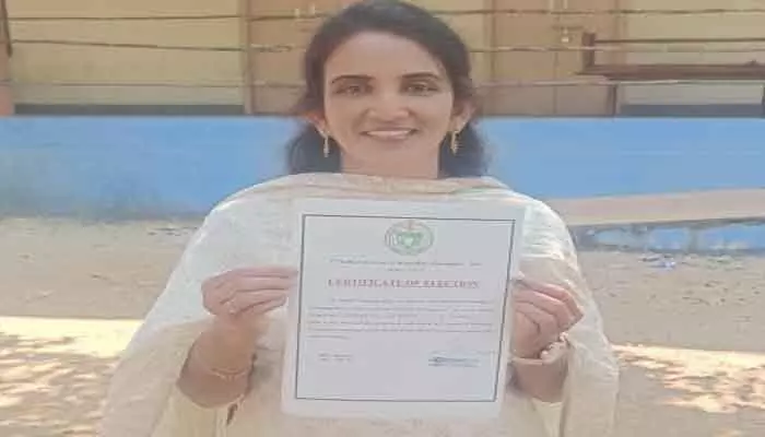 హుజూరాబాద్ చైర్మన్ అభ్యర్థిత్వం కోసం రొంటాల ప్రయత్నం హుజూరాబాద్ చైర్మన్ అభ్యర్థిత్వం కోసం రొంటాల ప్రయత్నం