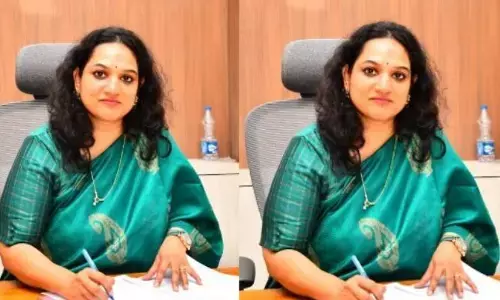 మున్సిపల్ ఉద్యోగులంటే నెగటివ్ ఫీలింగ్: సైబరాబాద్ మున్సిపల్ కార్పొరేషన్ కమిషనర్ జి.సృజన