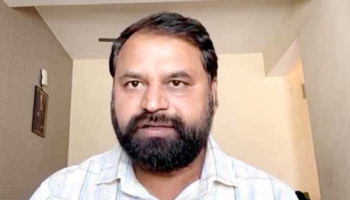 Addanki Dayakar: కేటీఆర్‌ను బయట తిరగనివ్వడమే ప్రభుత్వం చేస్తున్న తప్పు