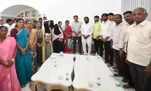 కేటీఆర్ ను కలిసిన బీఆర్ఎస్‌ కౌన్సిల్ సభ్యులు