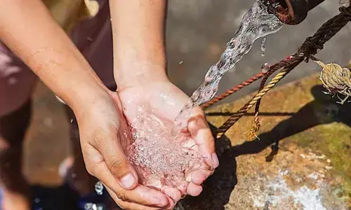 గ్యాస్ సిలిండర్లు లీక్.. ఆరుగురికి అస్వస్థత