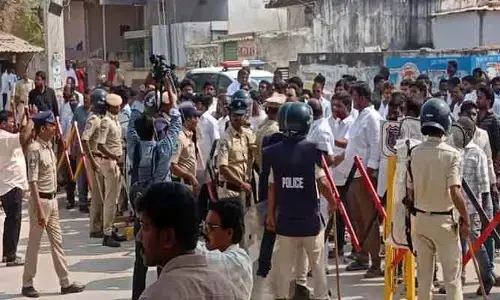 క్యాతనపల్లి లో మున్సిపల్ ఛైర్మన్ ఎన్నిక రేపటికి వాయిదా