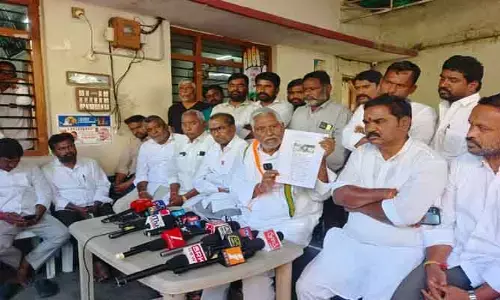 కాంగ్రెస్ లో అసలు మా భవిష్యత్తు ఏంటి..  జీవ‌న్ రెడ్డి సంచ‌ల‌న వ్యాఖ్య‌లు