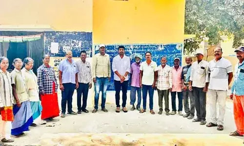 గౌరవ వేతనం గ్రామ పంచాయితీ సిబ్బందికి ప్రకటించిన సర్పంచ్ బిల్లా యాదగిరి