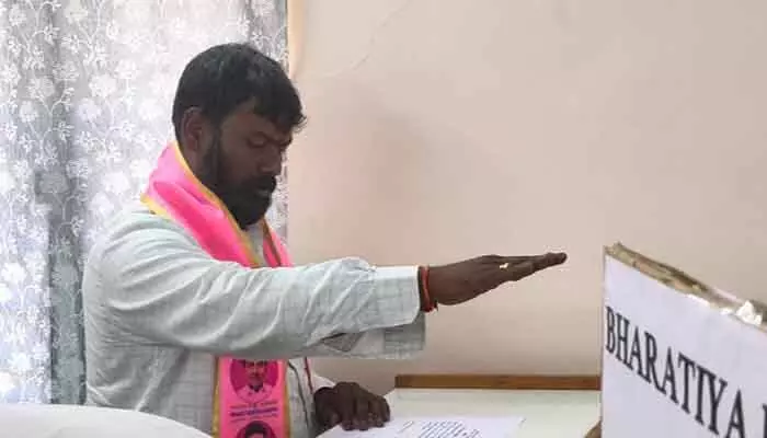 జమ్మికుంట మున్సిపాలిటీని బీఆర్ఎస్ కైవసం జమ్మికుంట మున్సిపాలిటీని బీఆర్ఎస్ కైవసం