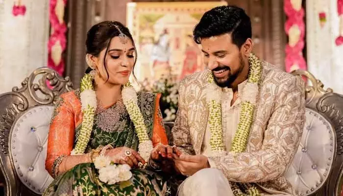 Dushyanth: పెళ్లి పీటలెక్కబోతున్న యంగ్ హీరో.. నిశ్చితార్థం ఫొటోలు వైరల్ Dushyanth: పెళ్లి పీటలెక్కబోతున్న యంగ్ హీరో.. నిశ్చితార్థం ఫొటోలు వైరల్