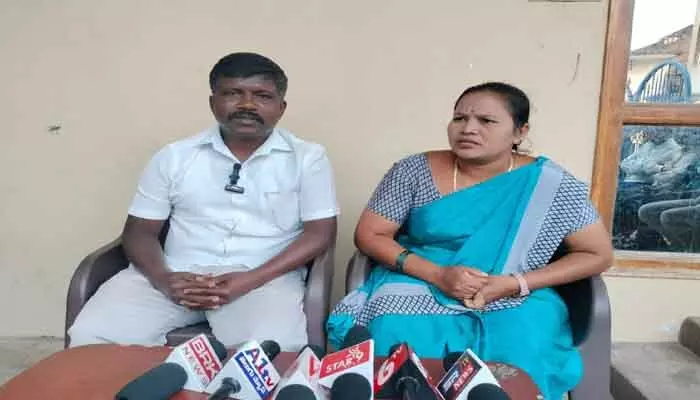 కాంగ్రెస్ పార్టీ నమ్మించి మోసం చేసింది ధ్యారపోగు వెంకటేష్ కాంగ్రెస్ పార్టీ నమ్మించి మోసం చేసింది ధ్యారపోగు వెంకటేష్