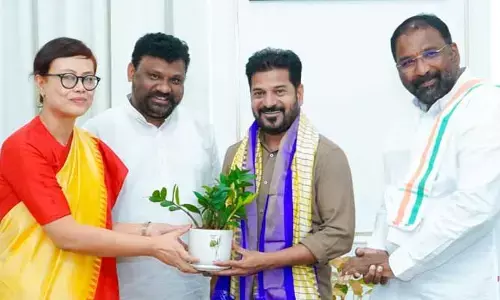 సీఎం కప్‌ ప్రారంభ కార్యక్రమానికి రావాలని సీఎంకు ఆహ్వానం