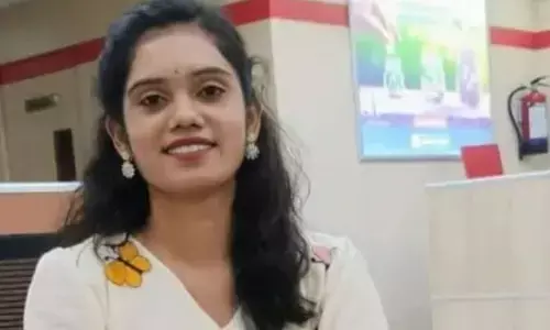 Bengaluru Road Accident: ప్రాణం తీసిన తొందరపాటు.. ఒక్క క్షణం ఆగితే యోగీశ్వరి బతికేదేమో!